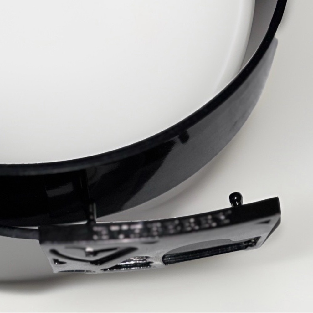 Burberry Hearts Black Leather Belt with Silver Buckle EC - Picture 6 of 7